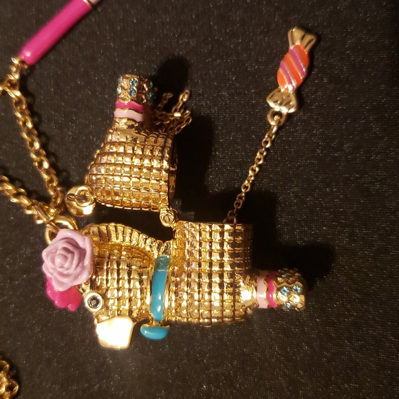 Kate Spade New York Haute Stuff Penny The Pinata Pendant Necklace. - Picture 3 of 16